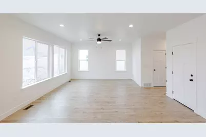 957 N Banner Dr #604, Saratoga Springs, UT 84045 - Photo 8