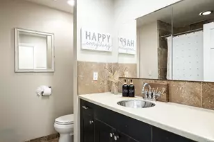 6701 S 2445 E, Cottonwood Heights, UT 84121 - Photo 28