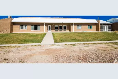 3310 S 2500 E, Vernal, UT 84078 - Photo 2