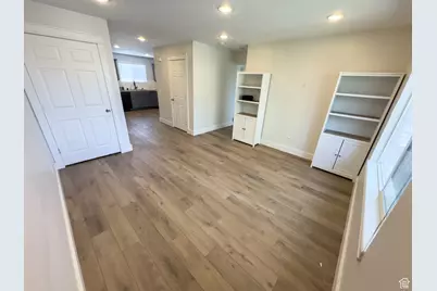 4097 S Highland Dr E #3A, Holladay, UT 84124 - Photo 8