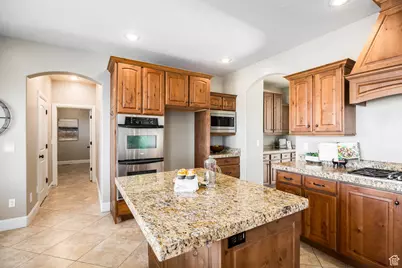 2162 S Ruger Dr, Saratoga Springs, UT 84045 - Photo 12