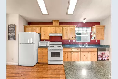 8982 S 4800 W, Payson, UT 84651 - Photo 16
