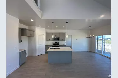 373 E 1480 N #43, Salem, UT 84653 - Photo 2
