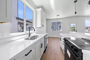 1598 W 220 N, Pleasant Grove, UT 84062 - Photo 10