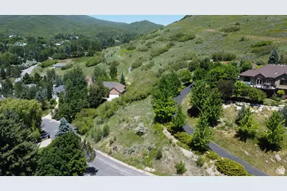 5570 W Mountain View Dr N, Mountain Green, UT 84050 - Photo 10