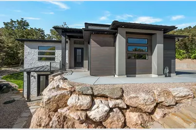 5619 S Fox Chase E, South Ogden, UT 84403 - Photo 2