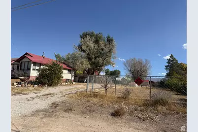 231 S 100 E, Gunnison, UT 84634 - Photo 4