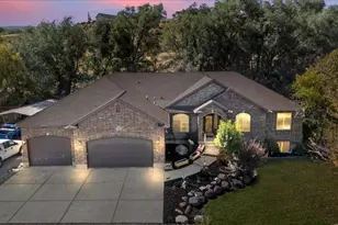 1586 W Rock Hollow Dr, Bluffdale, UT 84065 - Photo 1