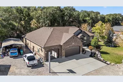 1586 W Rock Hollow Dr, Bluffdale, UT 84065 - Photo 4