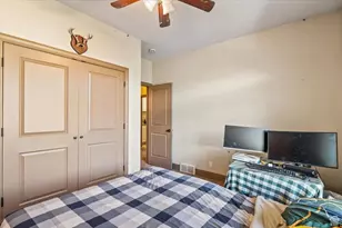 1586 W Rock Hollow Dr, Bluffdale, UT 84065 - Photo 18