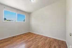 4270 S Whipoorwhil St, West Valley, UT 84120 - Photo 14