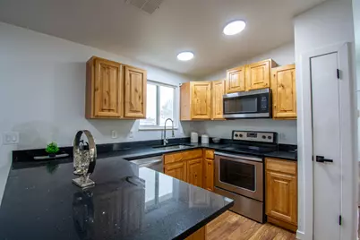 4270 S Whipoorwhil St, West Valley, UT 84120 - Photo 8