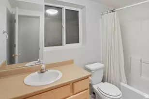 4602 S Hathaway Dr E, Roy, UT 84067 - Photo 46