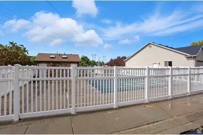 4602 S Hathaway Dr E, Roy, UT 84067 - Photo 52