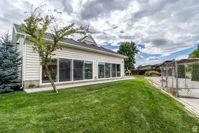 323 N 400 W, Hyrum, UT 84319 - Photo 6