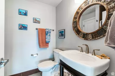 323 N 400 W, Hyrum, UT 84319 - Photo 16