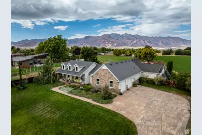 323 N 400 W, Hyrum, UT 84319 - Photo 4