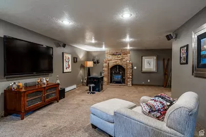 323 N 400 W, Hyrum, UT 84319 - Photo 22