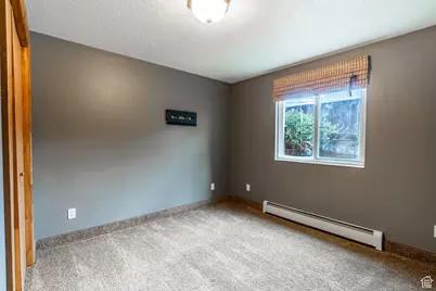 323 N 400 W, Hyrum, UT 84319 - Photo 28