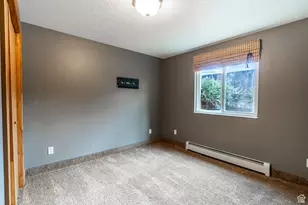 323 N 400 W, Hyrum, UT 84319 - Photo 28