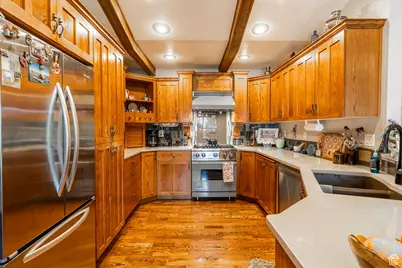 323 N 400 W, Hyrum, UT 84319 - Photo 8