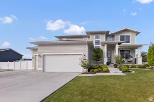 2226 S Betsy's Way, Kaysville, UT 84037 - Photo 2