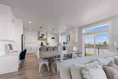 2226 S Betsys Way, Kaysville, UT 84037 - Photo 8