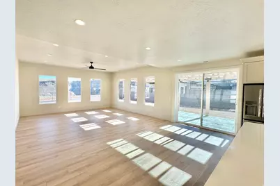 296 E 1100 N #19, Hurricane, UT 84737 - Photo 16