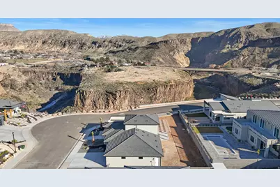 296 E 1100 N #19, Hurricane, UT 84737 - Photo 12