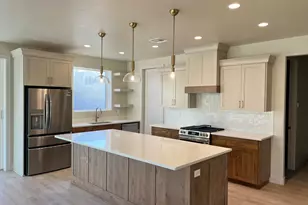 296 E 1100 N, Hurricane, UT 84737 - Photo 10