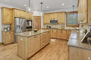 1539 W Misty Breeze Circle, Kaysville, UT 84037 - Photo 16