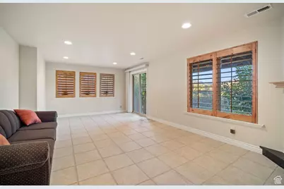955 E Montana Vista Ln S, Salt Lake City, UT 84124 - Photo 16