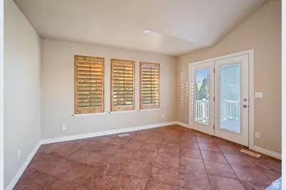 955 E Montana Vista Ln S, Salt Lake City, UT 84124 - Photo 4