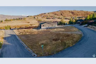 1018 S Meadowlark Ln #2, Huntsville, UT 84317 - Photo 8
