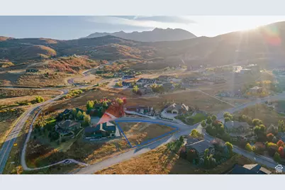 1018 S Meadowlark Ln #2, Huntsville, UT 84317 - Photo 2