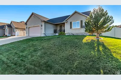 2237 S Maverick Rd, Saratoga Springs, UT 84045 - Photo 1