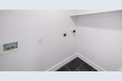 152 N 200 W, Tooele, UT 84074 - Photo 30