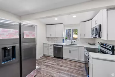 152 N 200 W, Tooele, UT 84074 - Photo 22