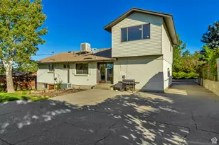 360 E Center St, Centerville, UT 84014 - Photo 8