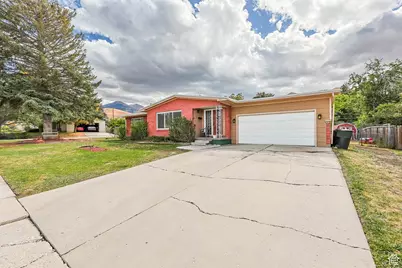 209 W Millcreek Way S, Tooele, UT 84074 - Photo 2