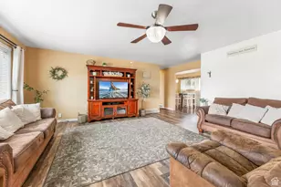 209 W Millcreek Way S, Tooele, UT 84074 - Photo 6