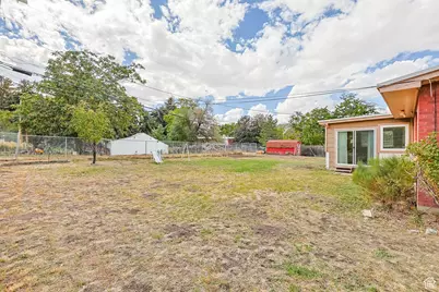 209 W Millcreek Way S, Tooele, UT 84074 - Photo 30