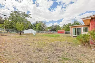 209 W Millcreek Way S, Tooele, UT 84074 - Photo 30