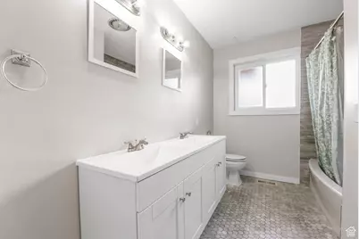 209 W Millcreek Way S, Tooele, UT 84074 - Photo 18