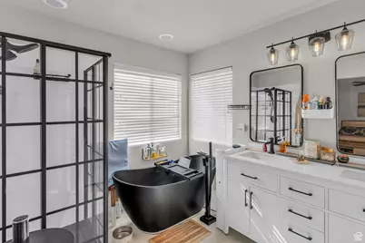 3963 W Hollandia Ln, West Jordan, UT 84084 - Photo 2