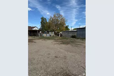 2322 W Surrey Rd, Taylorsville, UT 84129 - Photo 2