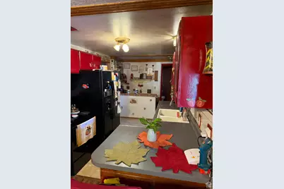 2322 W Surrey Rd, Taylorsville, UT 84129 - Photo 36