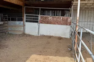 2322 W Surrey Rd, Taylorsville, UT 84129 - Photo 80