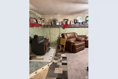 2322 W Surrey Rd, Taylorsville, UT 84129 - Photo 40