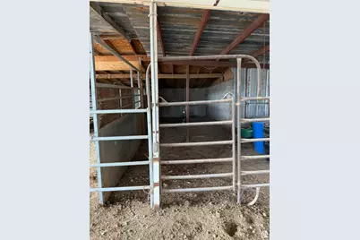 2322 W Surrey Rd, Taylorsville, UT 84129 - Photo 84